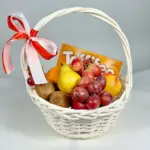 Подарочная корзина с фруктами 